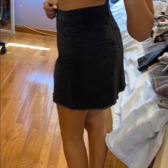 Skirt - Picture 3 of 4